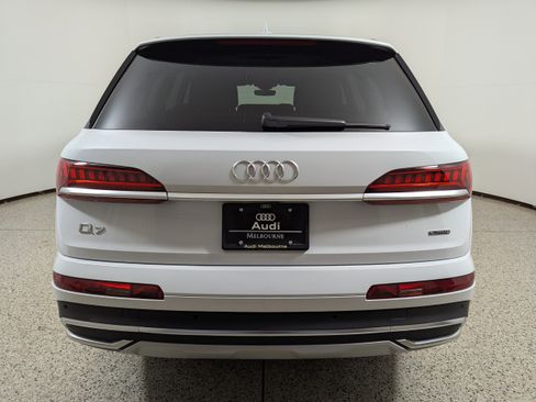 Certified 2023 Audi Q7 3.0T Prestige image 6
