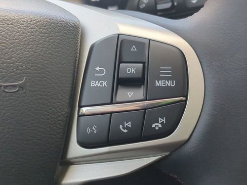 New 2026 Ford Explorer Active RWD image 26