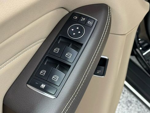 Used 2014 Mercedes-Benz ML 350 4MATIC w/ Premium 1 Package image 11