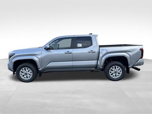 New 2026 Toyota Tacoma SR5 AWD/4WD image 2