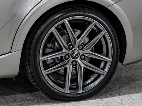 Used 2019 Lexus IS 300 RWD image 58