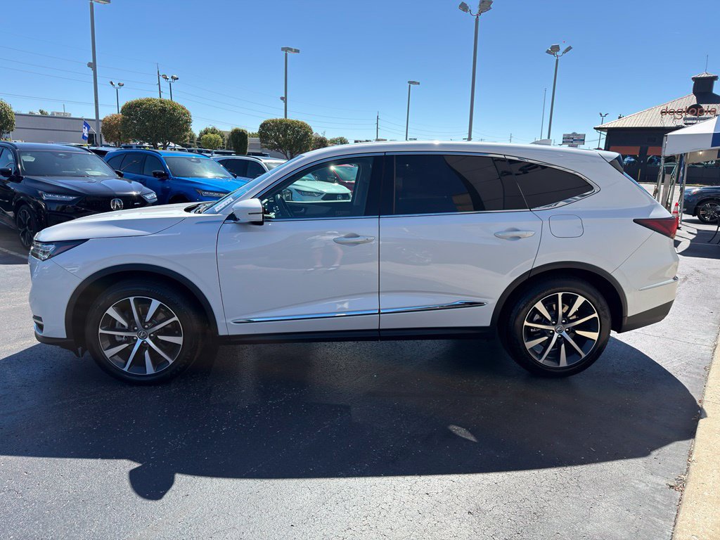 Certified 2026 Acura MDX w/ Technology Package FWD image 4