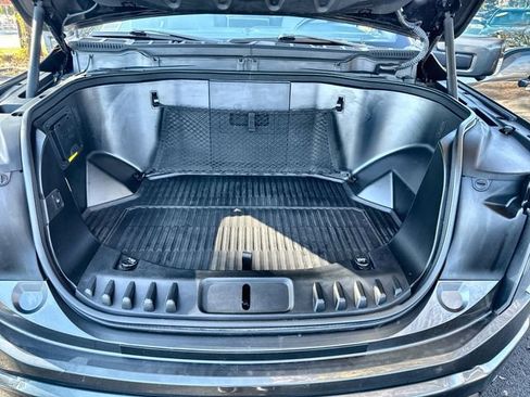 Used 2022 Ford F150 Lightning Lariat image 31