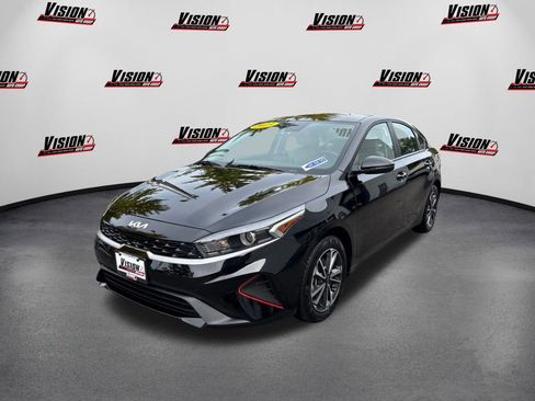 Used 2023 Kia Forte LXS w/ LXS Technology Package image 1