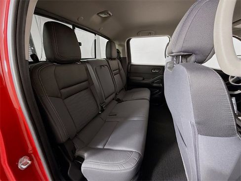 Certified 2022 Nissan Frontier SV image 27