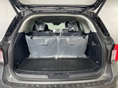 New 2026 Ford Explorer Active AWD/4WD image 7