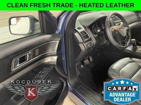 Used 2018 Ford Explorer XLT w/ Equipment Group 202A AWD/4WD image 10