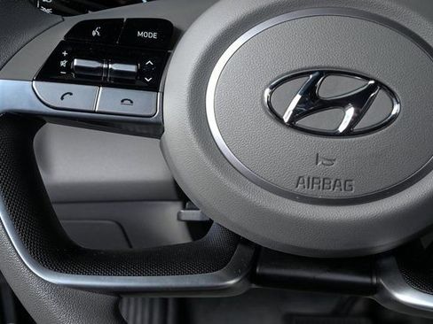 Used 2023 Hyundai Elantra SEL w/ Cargo Package image 10