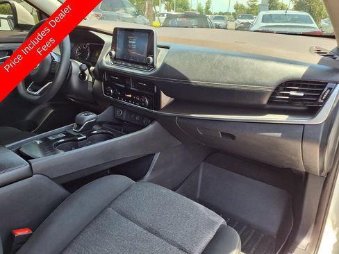 Used 2021 Nissan Rogue SV FWD image 10