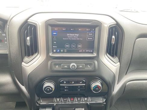 Used 2021 Chevrolet Silverado 2500 Custom w/ Custom Value Package AWD/4WD image 13