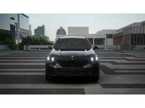 New 2026 BMW X5 sDrive40i w/ M Sport Package RWD image 3