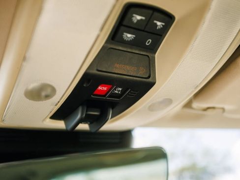 Used 2016 Volvo S60 T5 Premier w/ Convenience Package image 38