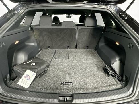 Used 2020 Volkswagen Atlas Cross Sport S image 29