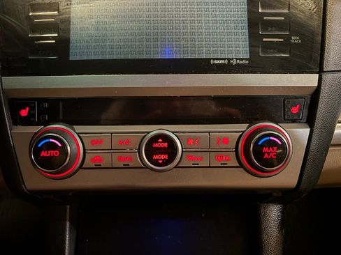 Used 2015 Subaru Outback 2.5i Limited w/ Popular Package #4 image 16