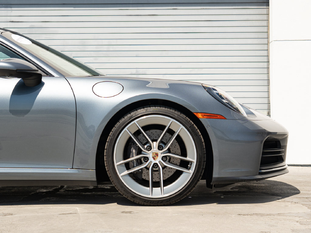Certified 2025 Porsche 911 Carrera RWD image 26