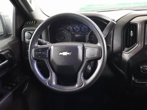 Used 2020 Chevrolet Silverado 1500 Custom w/ Custom Value Package image 11