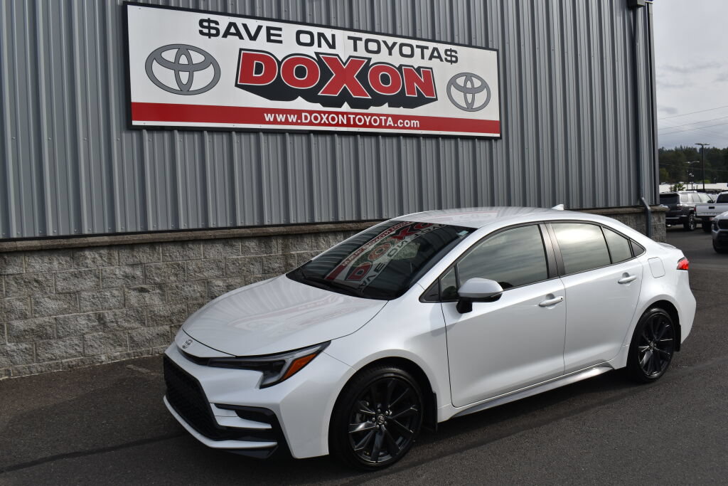 Certified 2026 Toyota Corolla SE w/ SE Premium Package FWD image 1