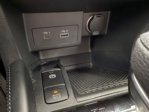 Used 2024 Nissan Kicks SR w/ SR Premium Package image 34