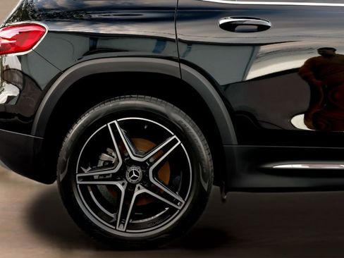 Used 2024 Mercedes-Benz GLB 250 image 14