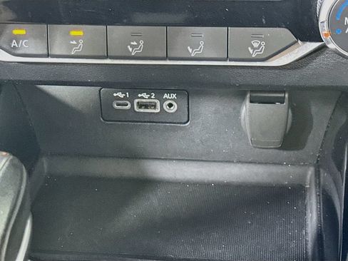 Used 2023 Nissan Altima 2.5 SR FWD image 32