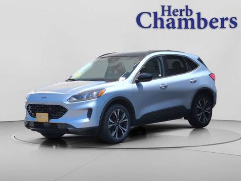 Certified 2022 Ford Escape SE w/ SE Sport Appearance Package AWD/4WD image 4