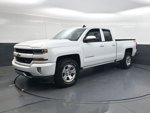 Used 2018 Chevrolet Silverado 1500 LT w/ All Star Edition image 8