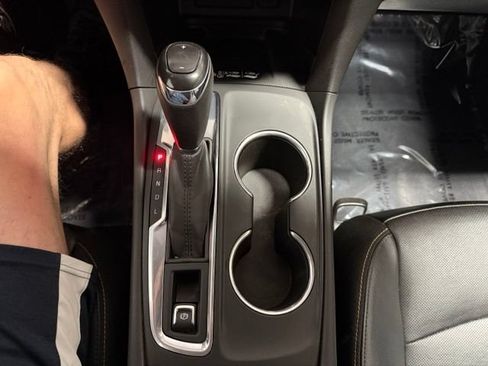Used 2019 Chevrolet Equinox Premier FWD image 39