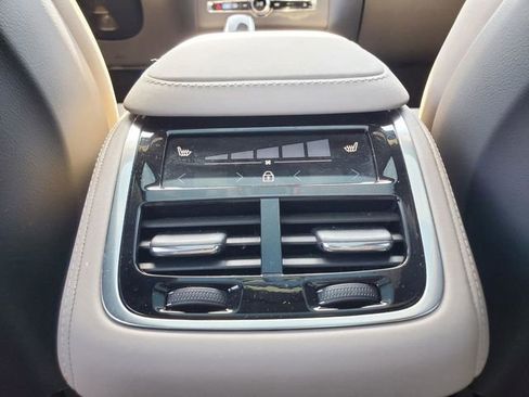 Certified 2026 Volvo XC90 B5 Core w/ Protection Package Premier AWD/4WD image 31