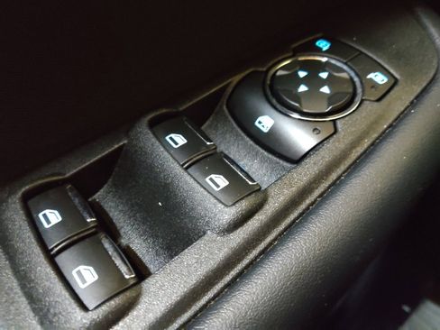 Used 2019 Ford Edge SE AWD/4WD image 27