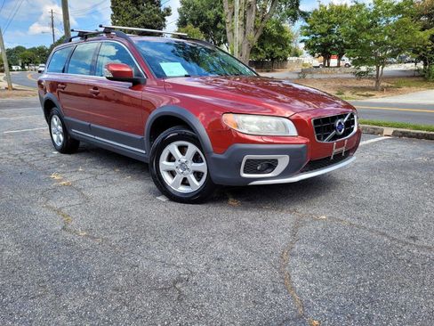 Used 2011 Volvo XC70 3.2 image 1