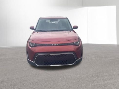 Used 2025 Kia Soul LX w/ LX Technology Package FWD image 3