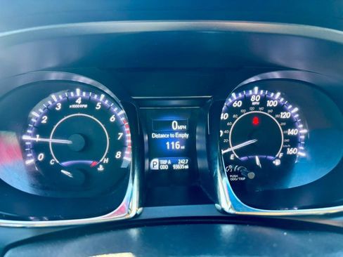 Used 2014 Toyota Avalon XLE Premium image 19