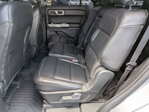 Used 2023 Ford Explorer XLT w/ Equipment Group 202A AWD/4WD image 30