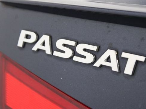 Used 2014 Volkswagen Passat TDI SEL Premium FWD image 5