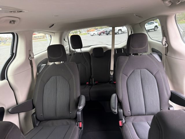 Used 2023 Chrysler Voyager LX FWD image 34