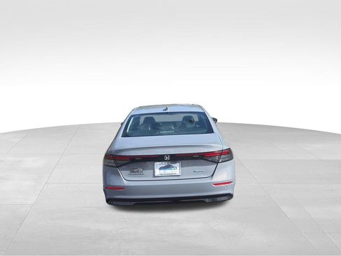 Used 2023 Honda Accord EX-L image 12