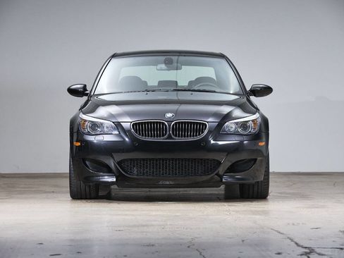 Used 2008 BMW M5 image 9