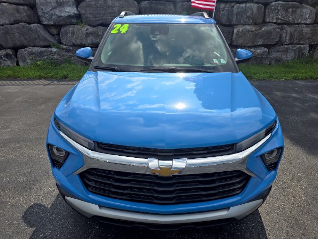 Used 2024 Chevrolet TrailBlazer LT w/ LT Cold Weather Package AWD/4WD image 9