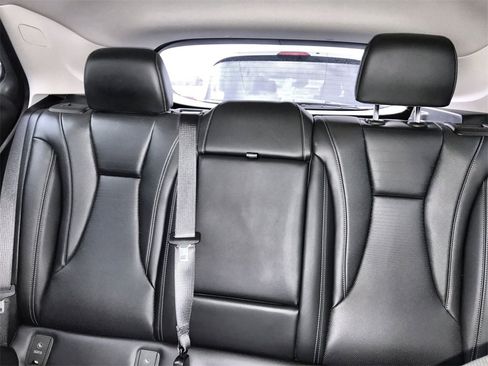 Used 2025 Buick Envision Preferred image 22