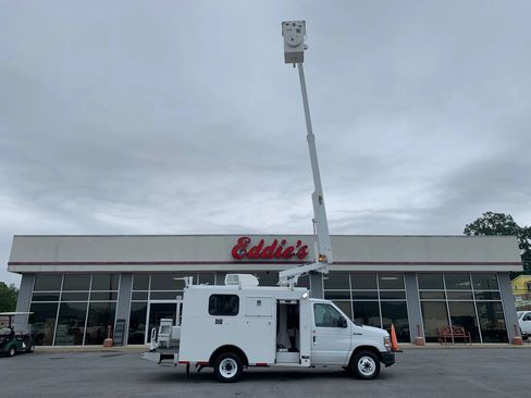 Used 2019 Ford E-350 and Econoline 350 Super Duty RWD image 54