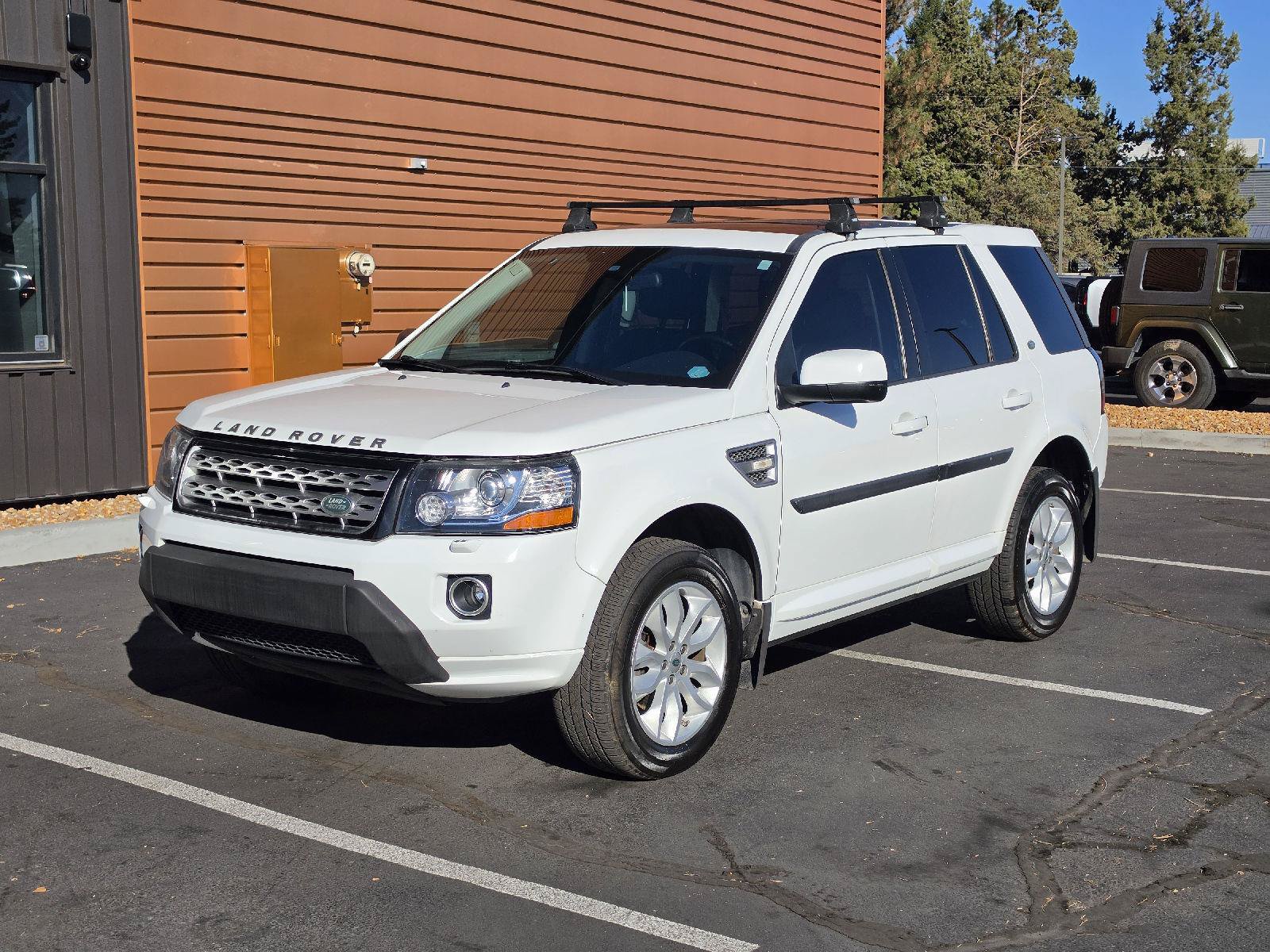 Used 2013 Land Rover LR2 HSE AWD/4WD image 1