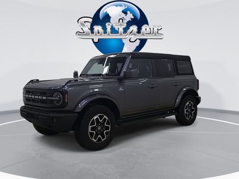 Used 2023 Ford Bronco Outer Banks image 4