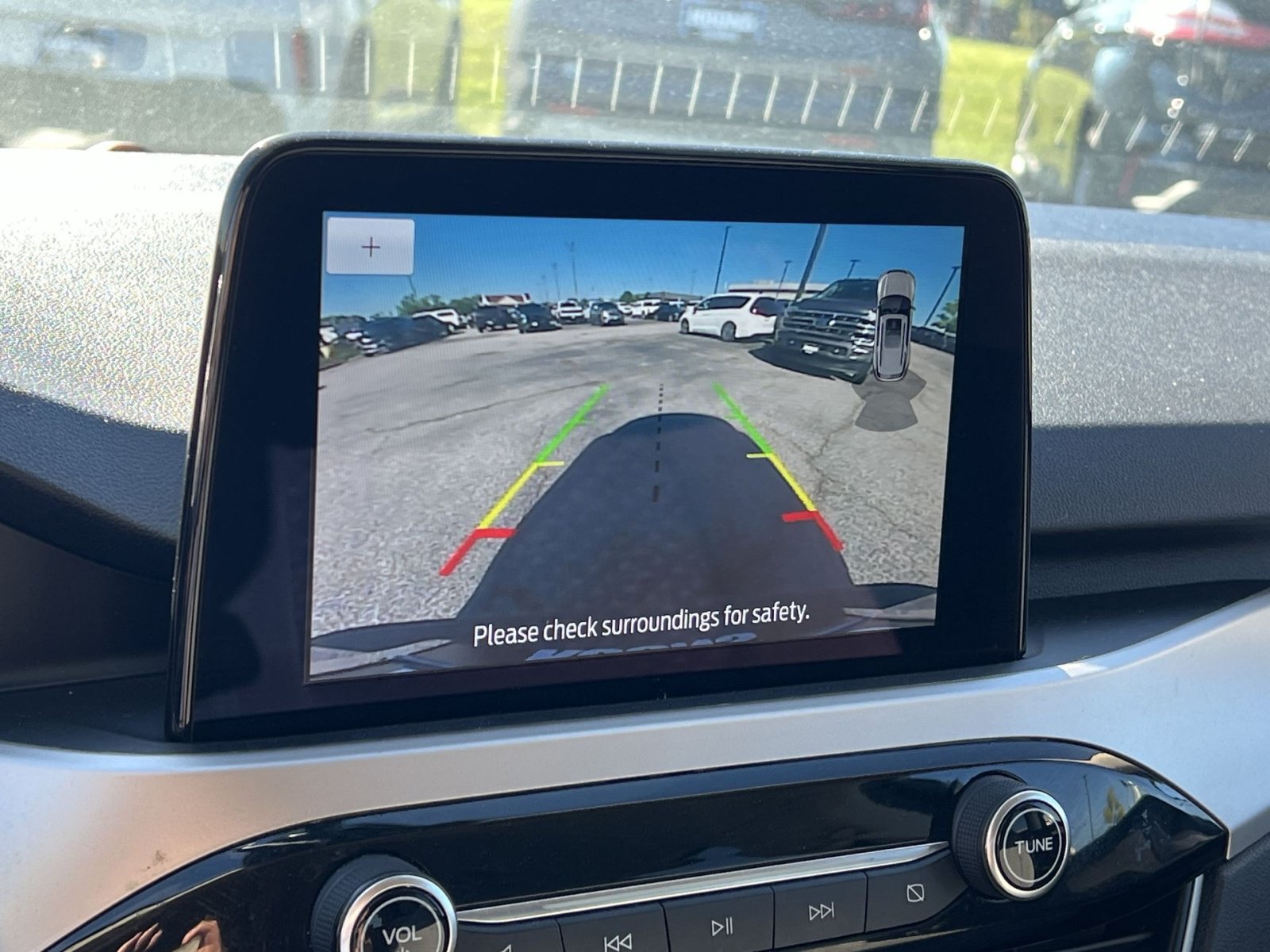 Used 2020 Ford Escape SE FWD image 19