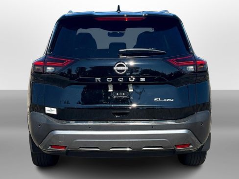 Used 2023 Nissan Rogue SL w/ SL Premium Package image 4