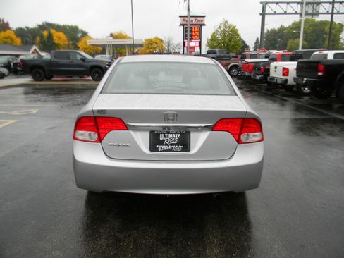 Used 2010 Honda Civic LX image 10