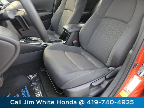 Used 2024 Toyota Corolla SE FWD image 23
