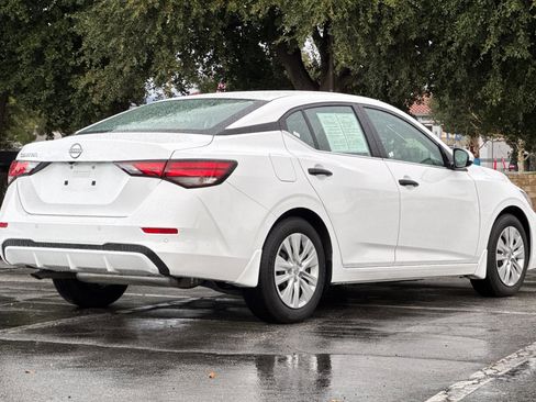 Used 2025 Nissan Sentra S image 4