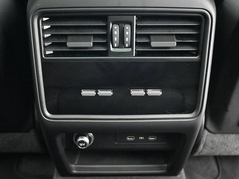 Used 2026 Porsche Cayenne AWD/4WD image 8