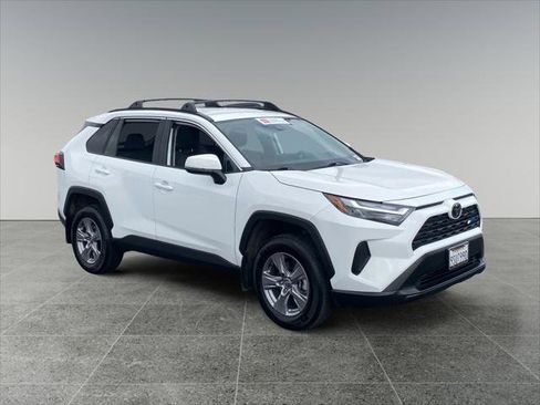 Certified 2025 Toyota RAV4 XLE FWD image 7