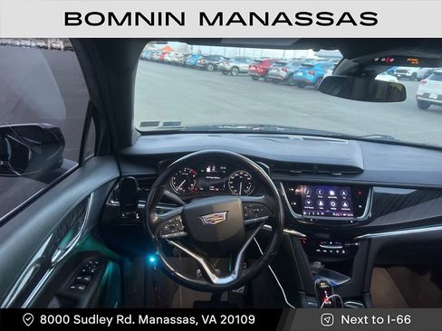 Used 2022 Cadillac XT6 Premium Luxury image 7